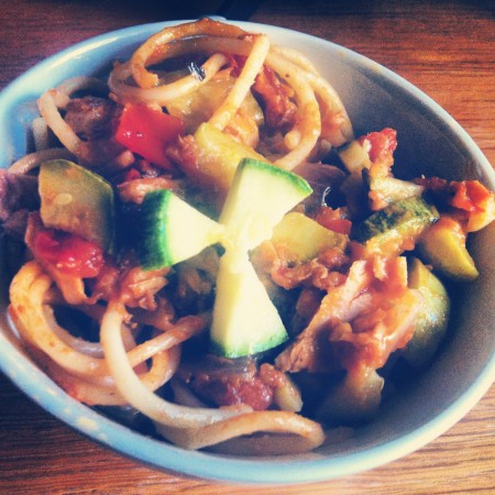 μακαρονάδα με τόνο και κολοκύθι