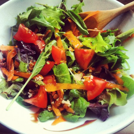 spinach salad with chilly